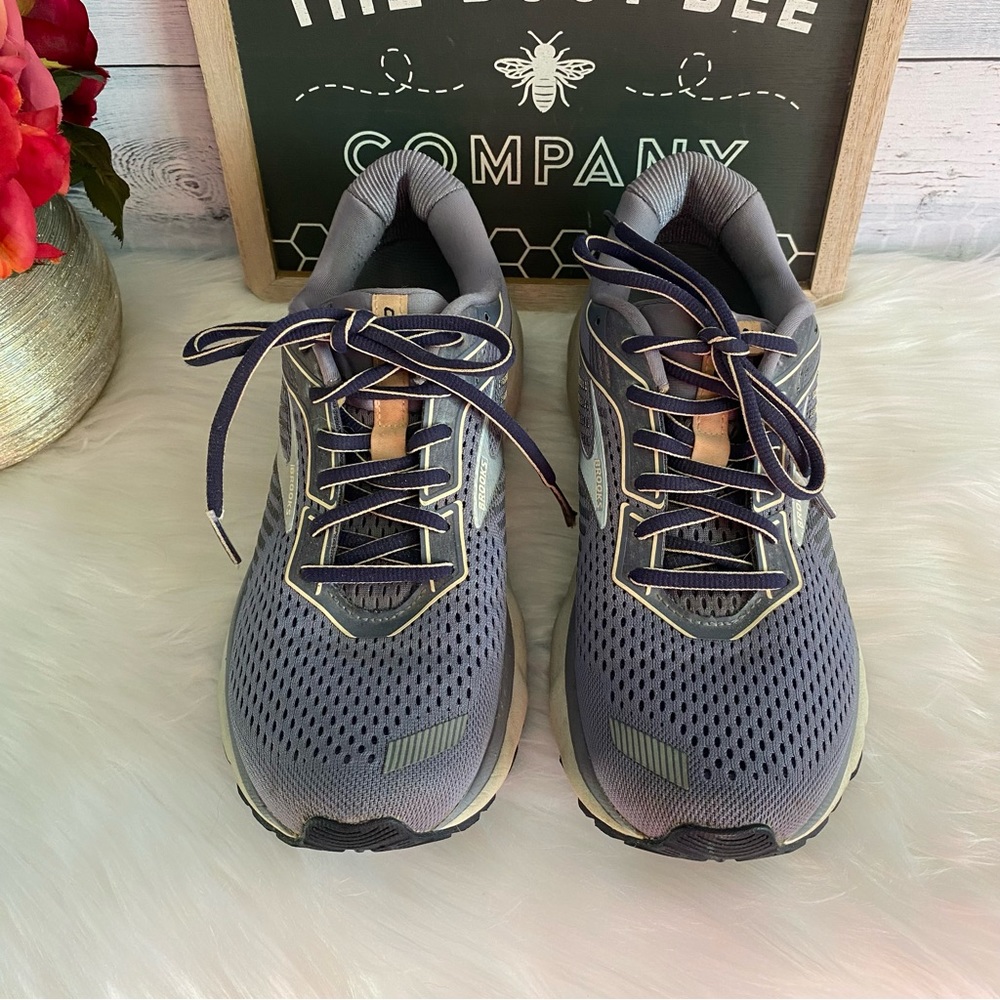Brooks Ghost Women Running Shoes Size 8.5